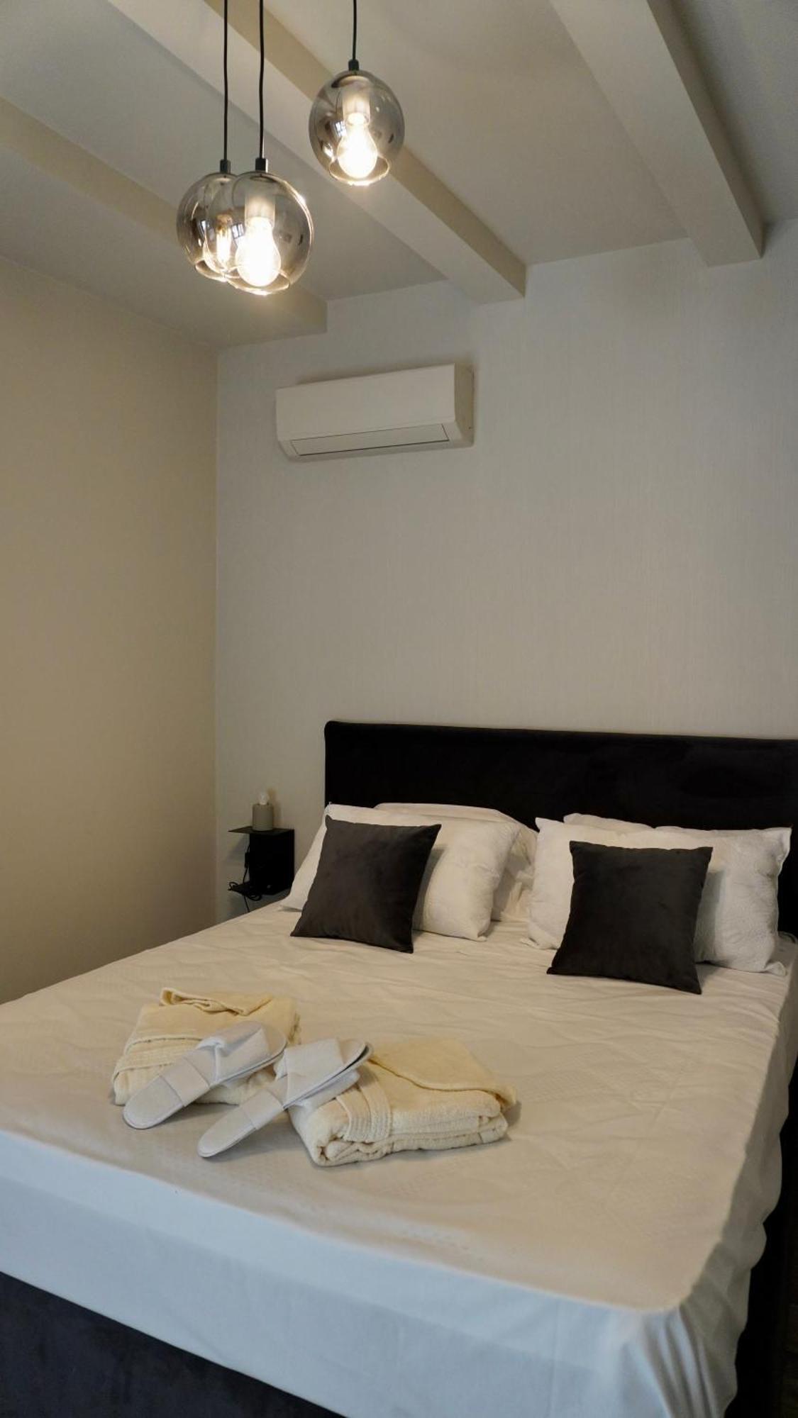 Vicolo San Gaetano -Luxury Rooms- Катания Екстериор снимка